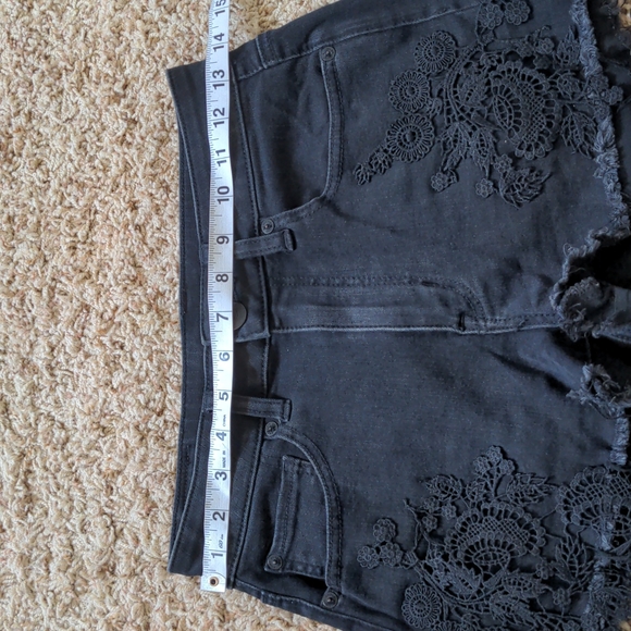 American Eagle Hi-Rise Shortie - Picture 6 of 9